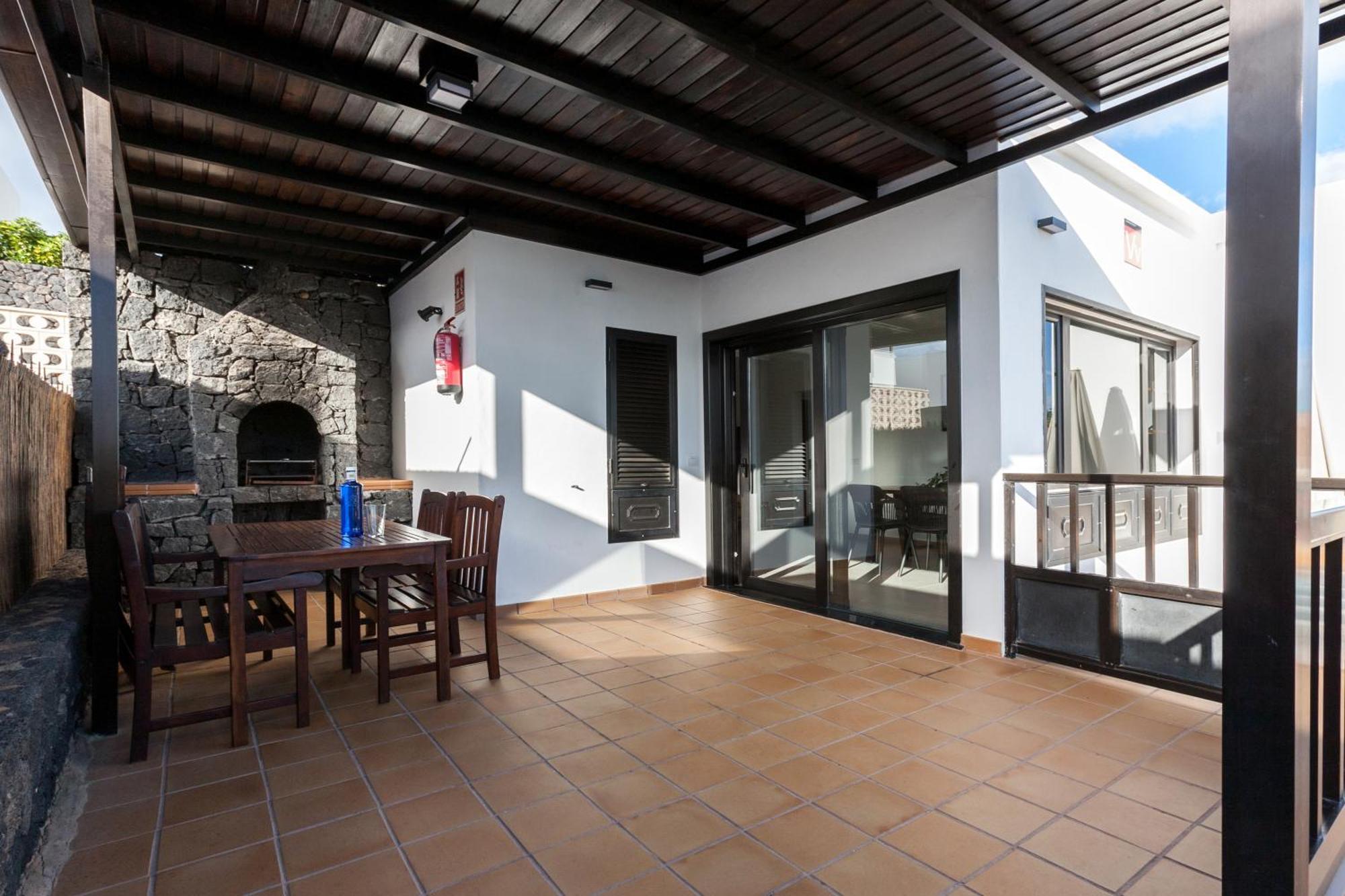 3 Bedroom Villa Venus Jupiter And Neptune With Private Heated Pool Puerto del Carmen  Extérieur photo